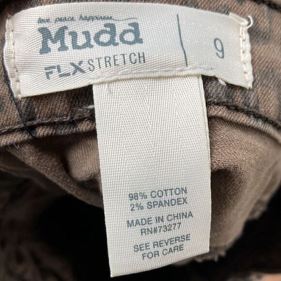 Mudd Flx Stretch Raw Hem Animal Print Mini Skirt - Picture 6 of 7